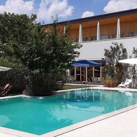 Hotel Gracanica Zewnętrze zdjęcie