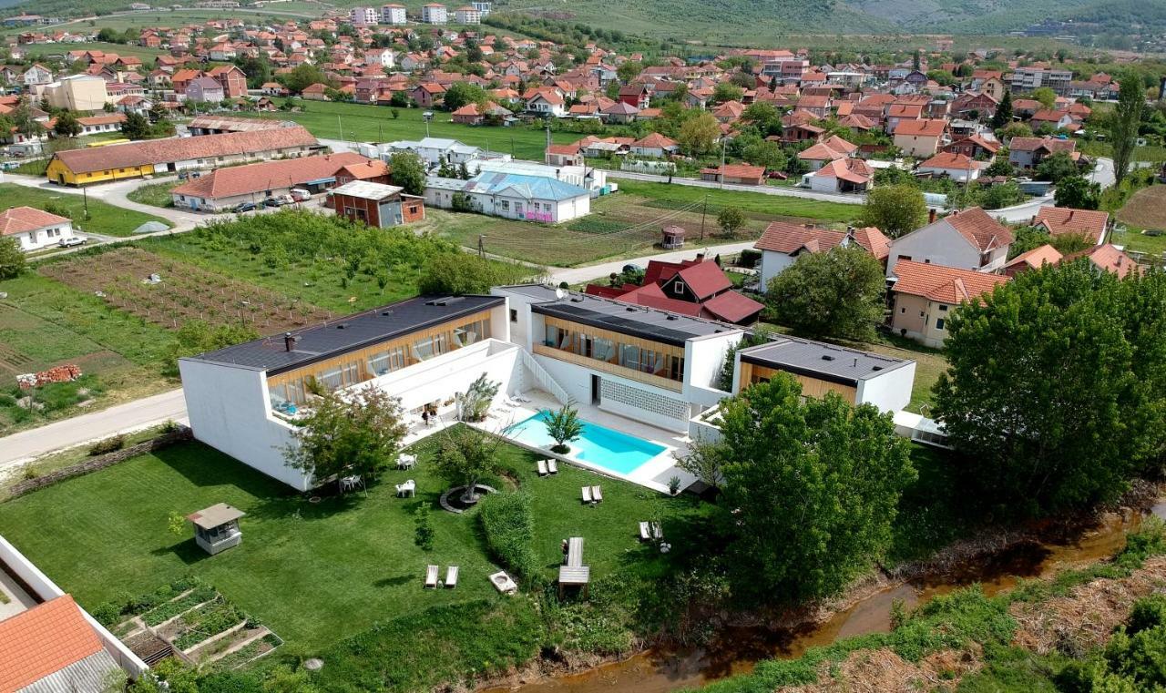 Hotel Gracanica Zewnętrze zdjęcie